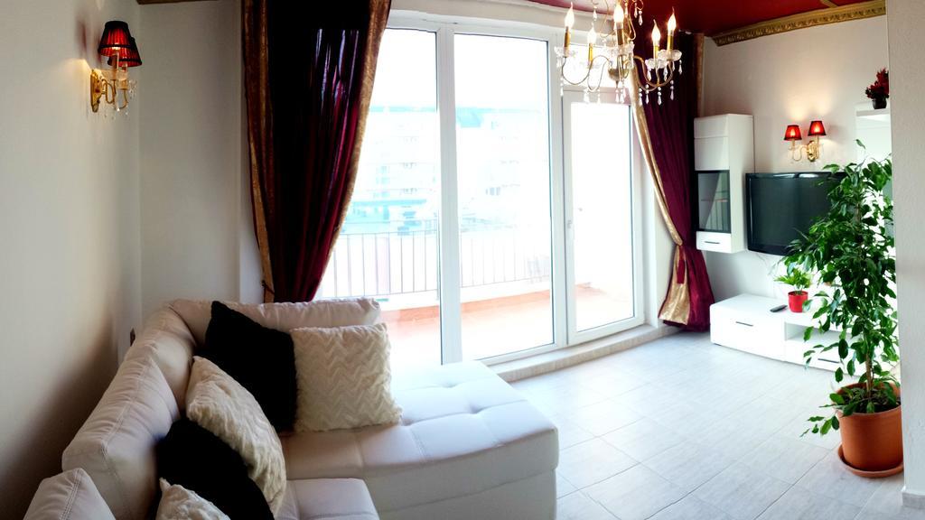 Pollo Resort Mikosta Apartments 써니비치 외부 사진