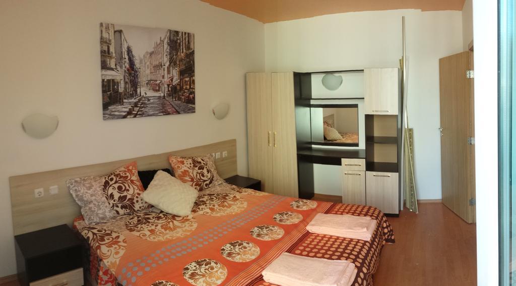 Pollo Resort Mikosta Apartments 써니비치 외부 사진